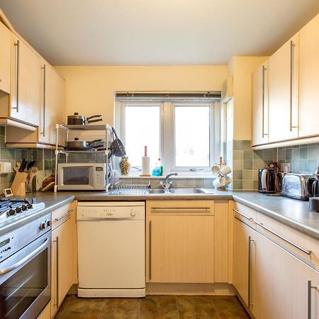 Central & Stylish 3 Bedroom, 2 Bath, Free Parking Edinburgh Exterior photo