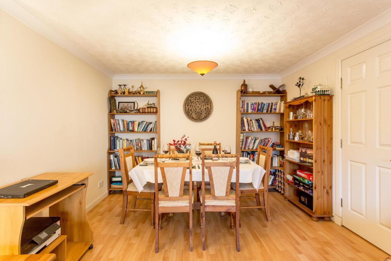 Central & Stylish 3 Bedroom, 2 Bath, Free Parking Edinburgh Exterior photo