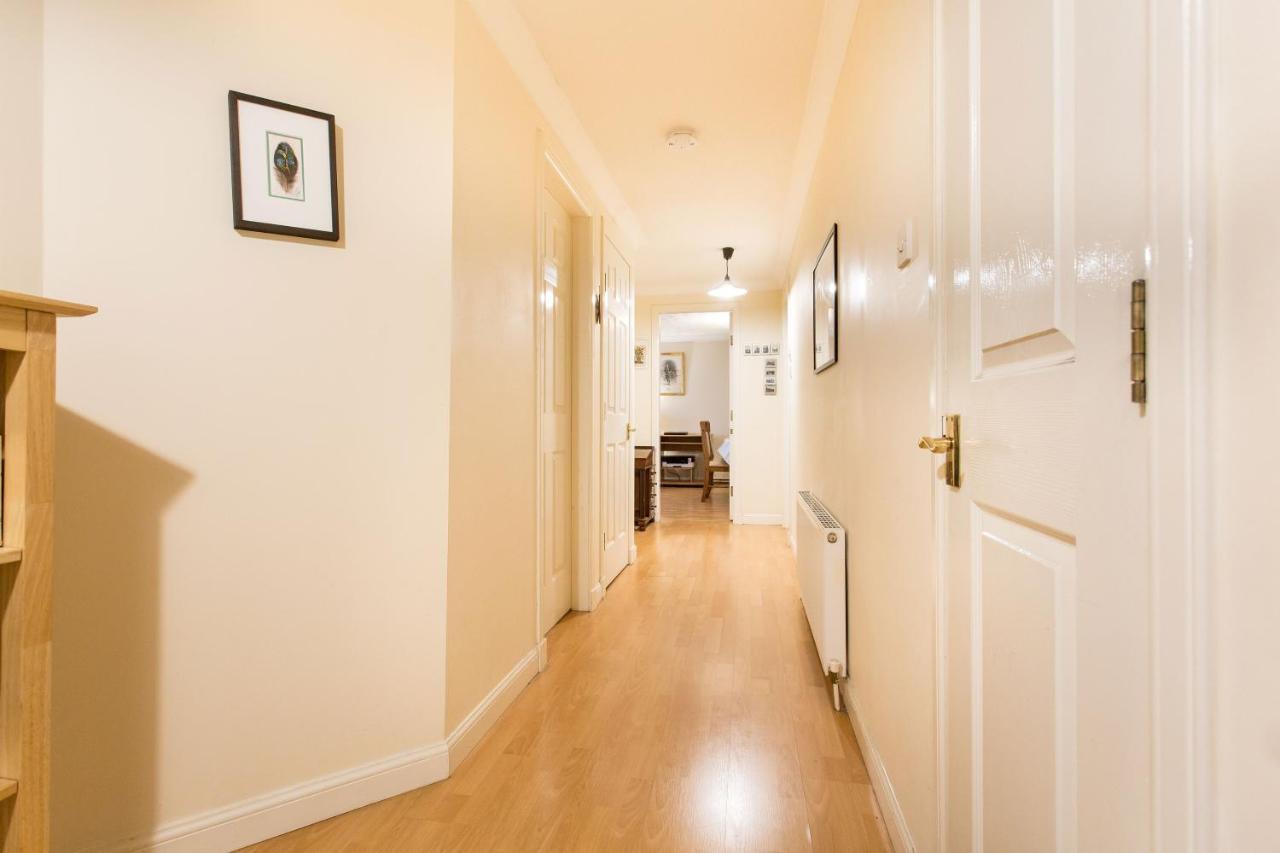 Central & Stylish 3 Bedroom, 2 Bath, Free Parking Edinburgh Exterior photo